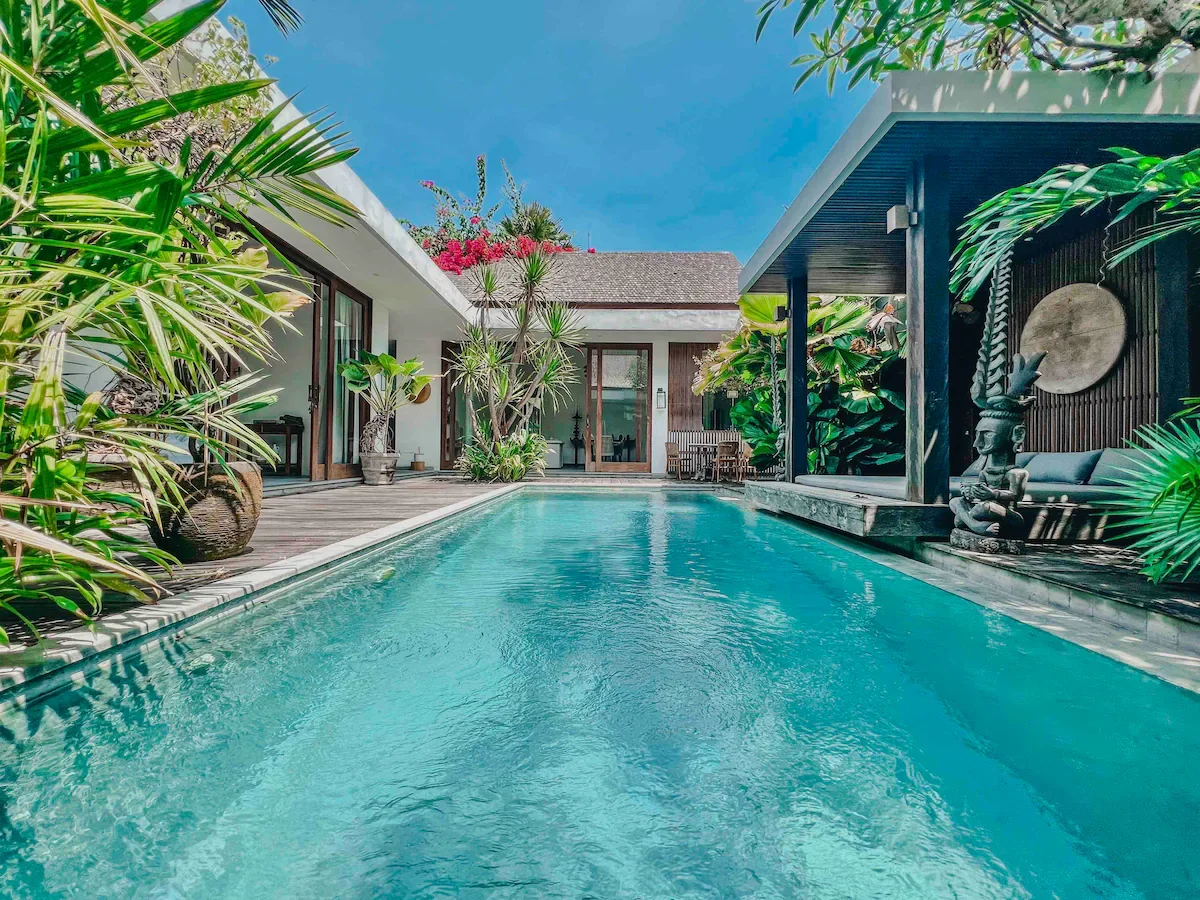 The Sunset Crossroads Villa