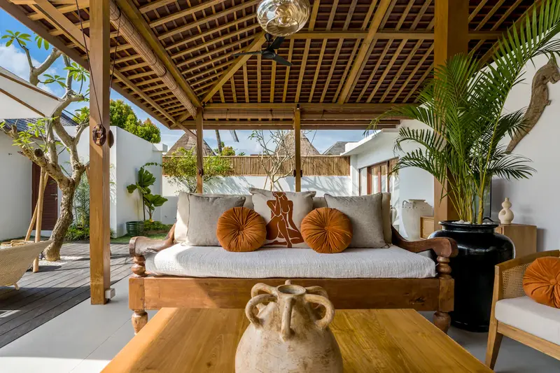 Majestic Coastal Villa Seminyak