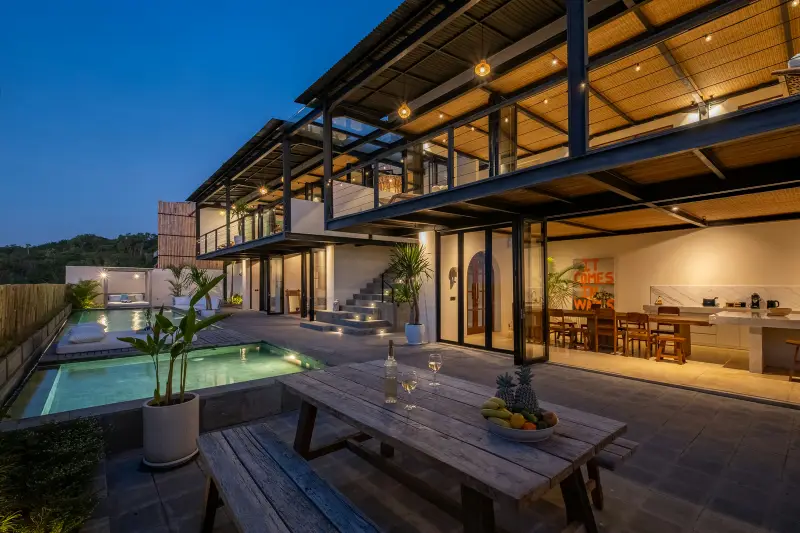 Ahimsa Cliff Ocean Manor